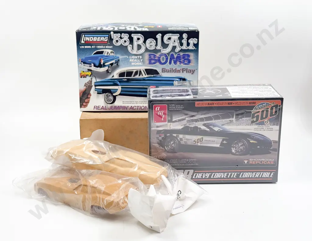 Five Various Manufacturer Model and Large Scale Kit Set Models Image 1++