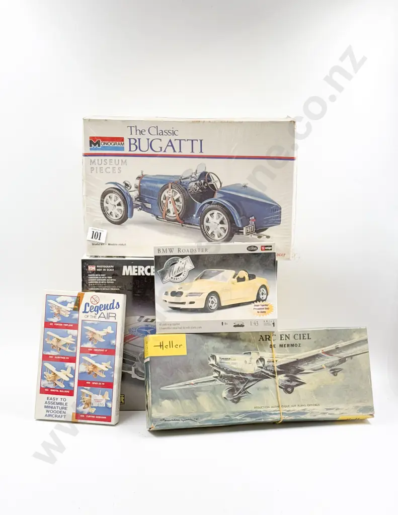 Five Various Manufacturer and ModelLarge Scale Kit Set Models Image 1++
