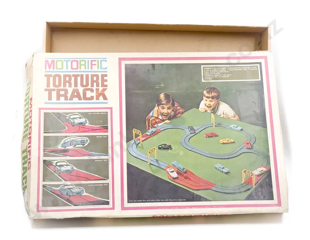 Made in NZ Motorific GTO Torture Track with Sets No1 2 and 3 with kit set car parts and pieces Image 1++