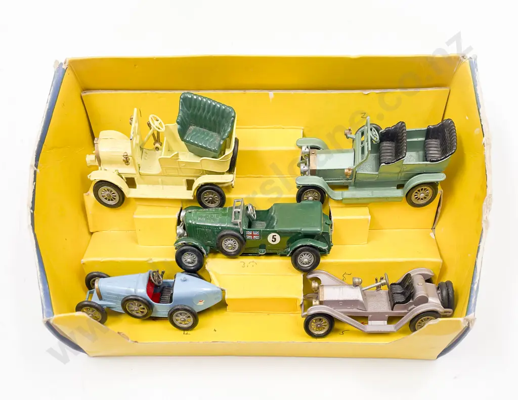 Part Boxed Models of Yesteryear G-6 Gift Set Image 1++