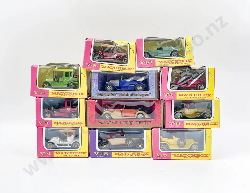 Eleven Models of Yesteryear Pink and Woodgrain Surround Boxed Models Image 1++