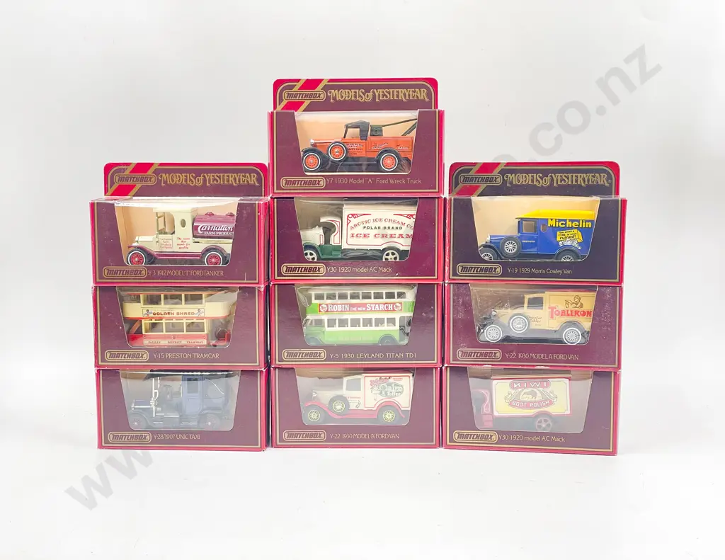 Ten Models of Yesteryear Red Boxed Image 1++