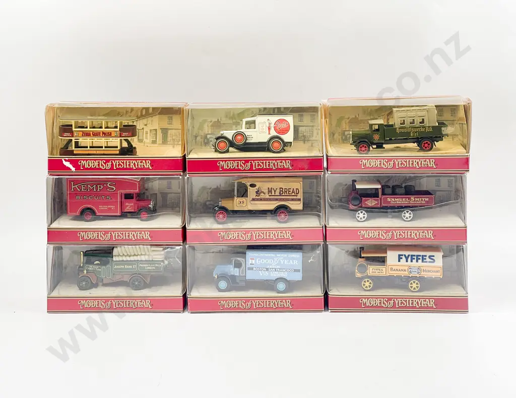 Nine Models of Yesteryear Window Red Box with Picture Background Image 1++
