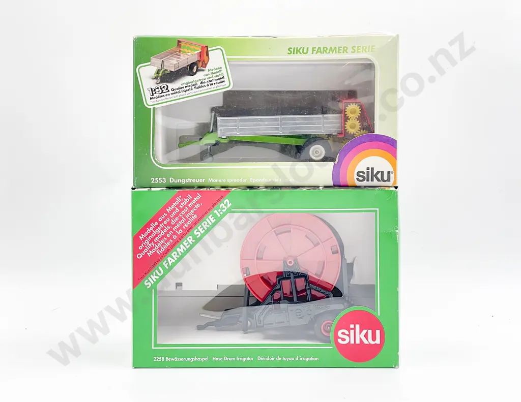Boxed Siku Farmer Series 1:32 2258 Hose Drum Irrigator and 2553 Manure Spreader Image 1++
