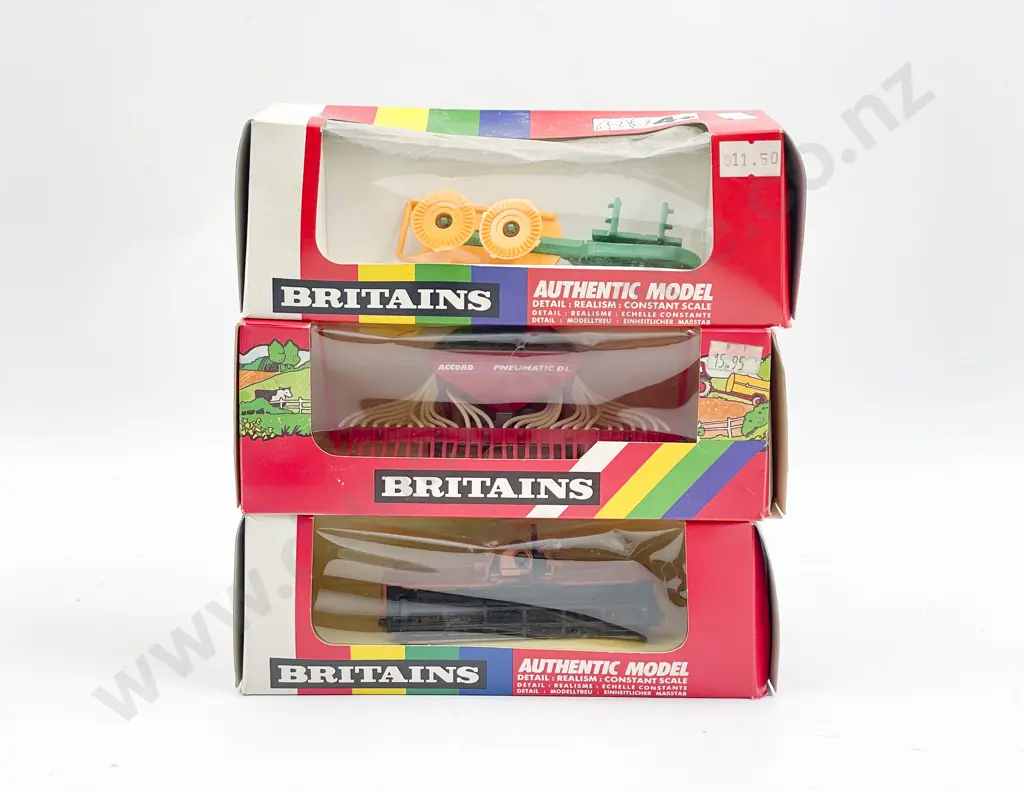 Britains Boxed 9576 Maschio Harrow 9544 Accord Seed Drill 9539 Disc Mower Image 1++