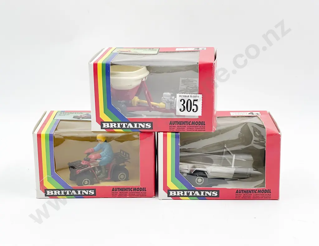 Britains Boxed 9401 Honda 4x4 9411 Logic Vari-Spreader 9410 Logic Trailer Image 1++