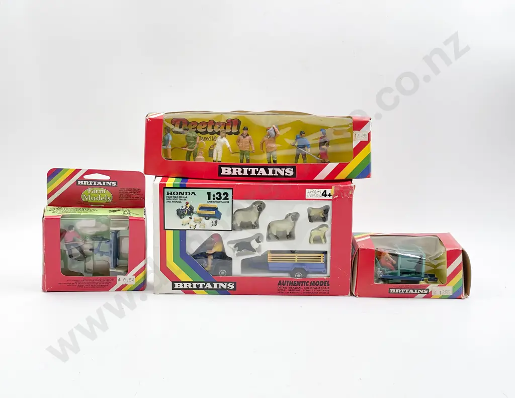 Britains Boxed 9432 Four Trax 300 4x4 High Sided Trailer and Animals Image 1++