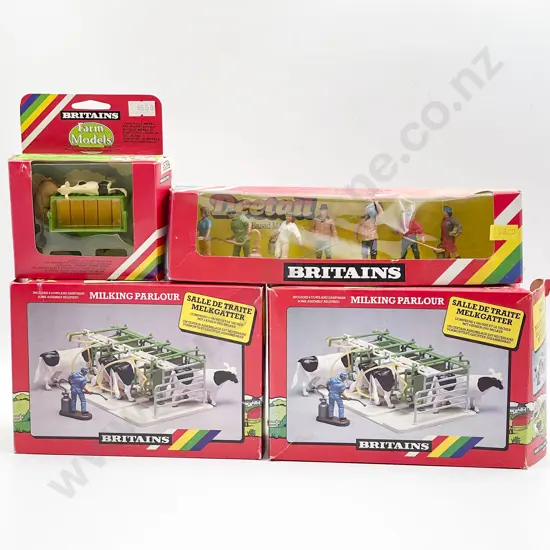 Britains Boxed 4710 x2 Milking Parlour 9539 Animal Bale Transporter 7153 Farm Family