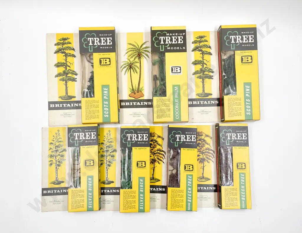 Britains Boxed Make-Up Tree Models 1810 x2 Scots Pine 1815 Coconut Palm 1807 x2 Beech 1806 x2 Image 1++