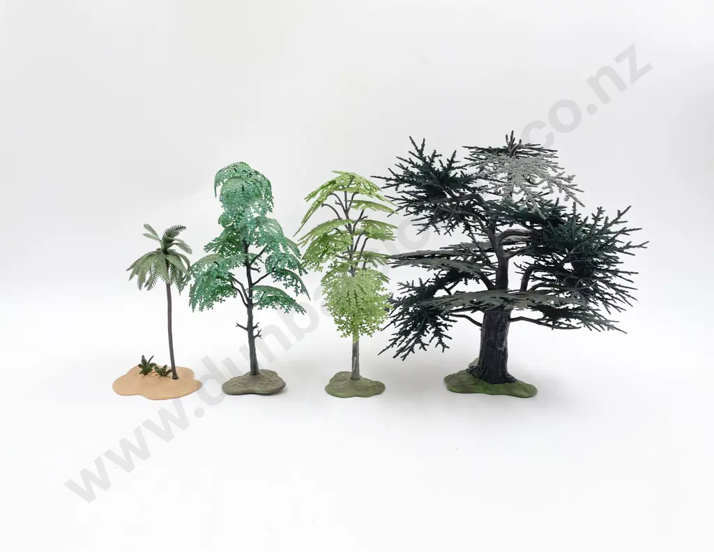 Carton Qty Britains Plastic Made-Up Trees (enough for a forest!) Image 1++