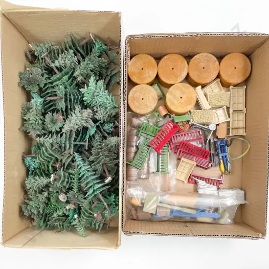 Qty Britains and Other Manufacture Fencing Trees and Various Accessories