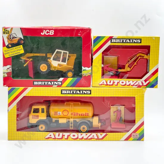 Britains Boxed Autoway 9817 Petrol Tanker 9832 Post-Hole Digger 9519 JCB Loadall