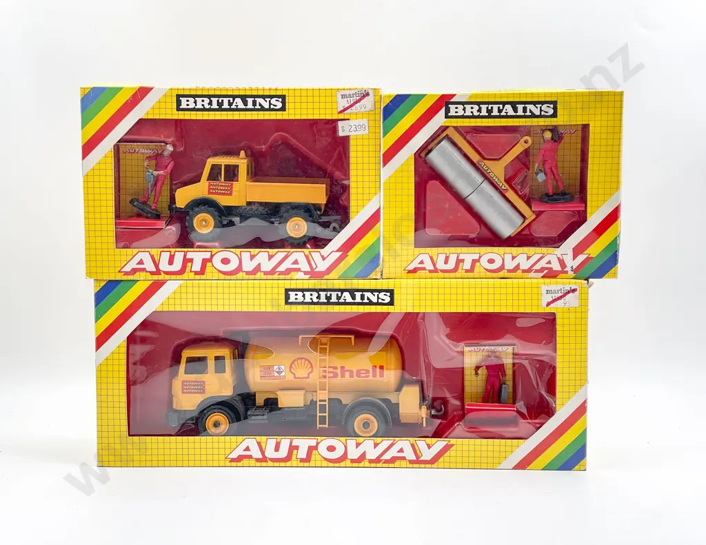 Britains Boxed Autoway 9817 Petrol Tanker 9831 Heavy Roller 9813 Unimog Image 1++