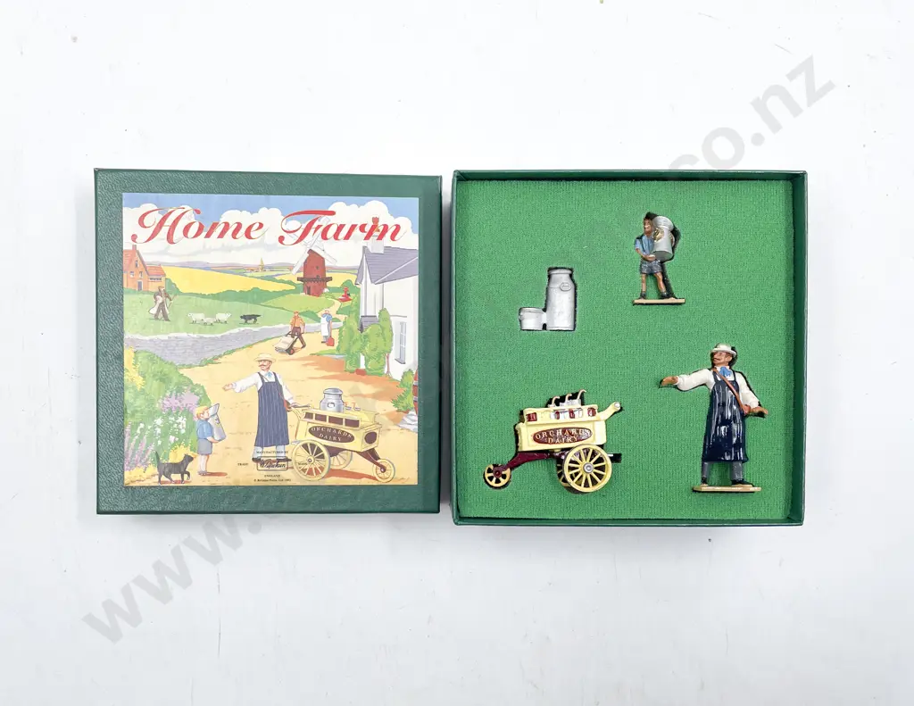 Britains Boxed Home Farm 8709 Milk Cart Set Image 1++