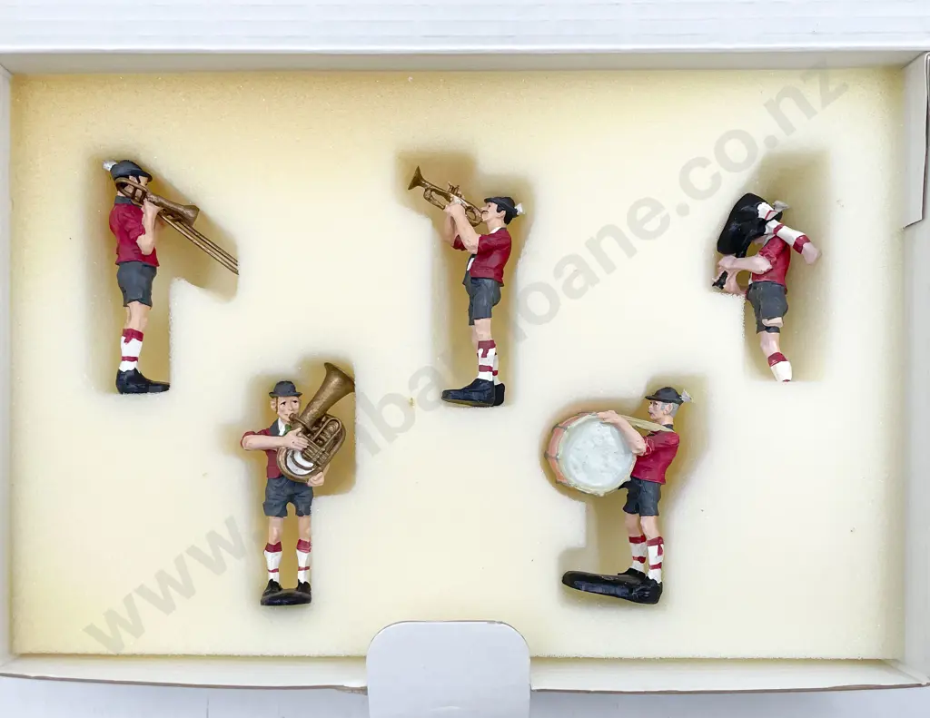 Marklin Boxed Plastic Figures 56403 & 56402 Tavern and Music Band Figure Groups Image 1++