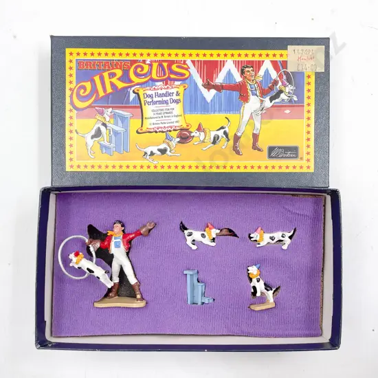 Britains Boxed Circus 8669 Dog Handler & Performing Dogs