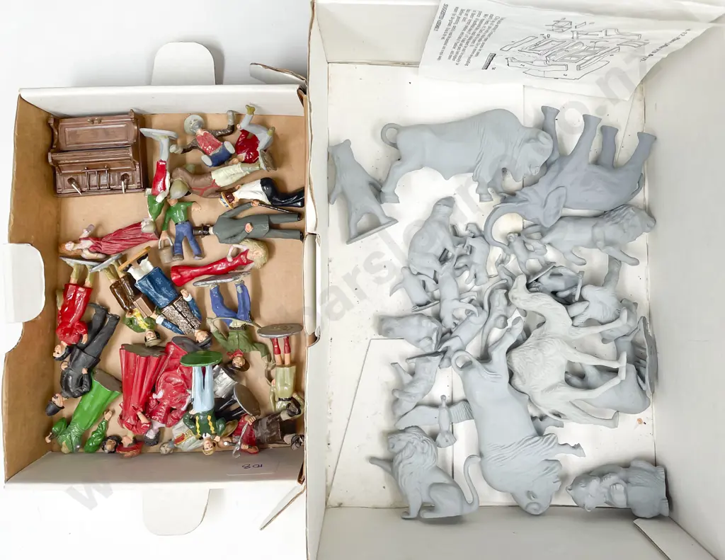 Phoenix Models Development 20 Painted Various Metal Casting Figures Piano & Various Image 1++