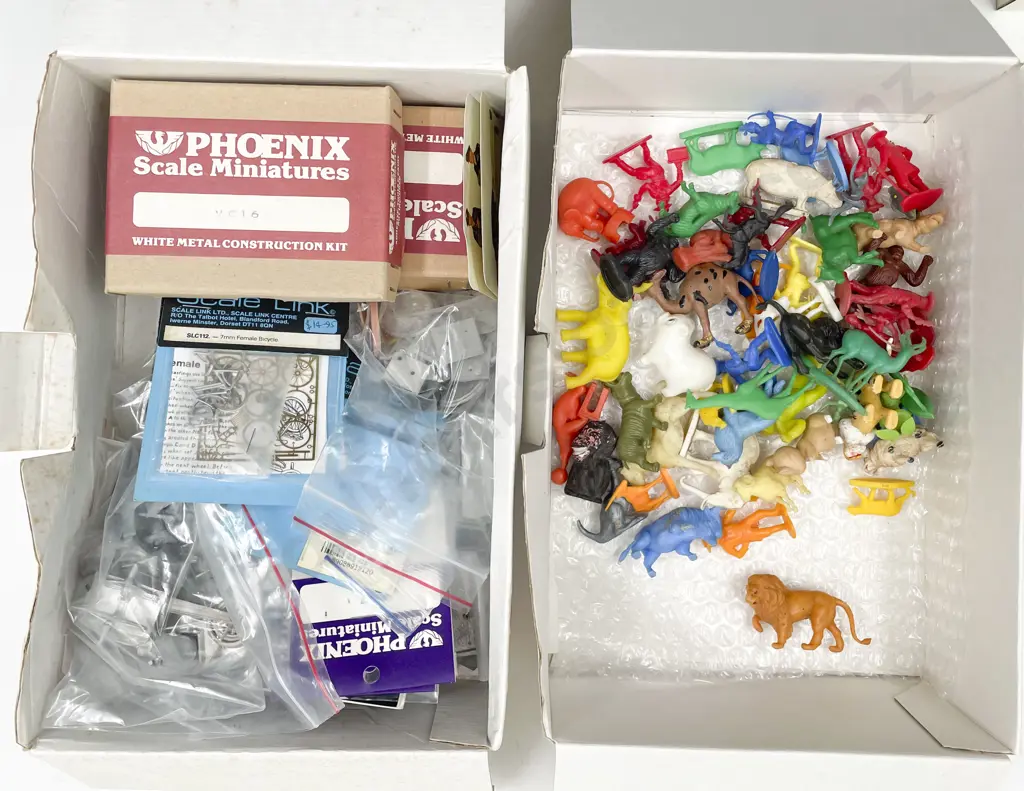 Phoenix Models Development Accessories Packs and Two Gigs Image 1++