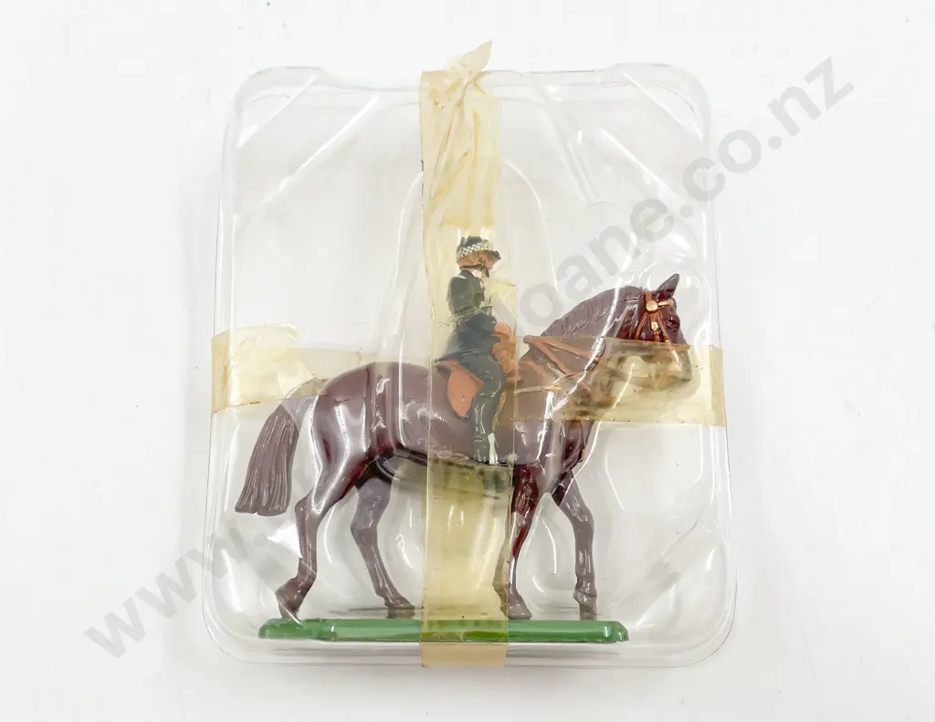 Modern Britains Metal Police Figures and Two Other (7) Image 1++