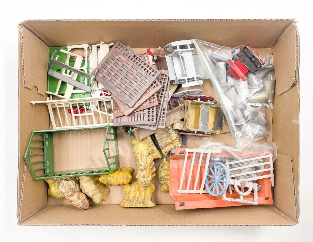 Vintage Britains Metal Garden and Farm Accessories Image 1++