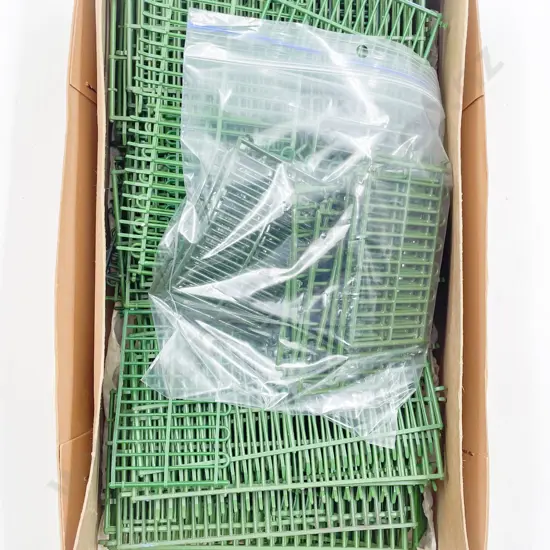 Large Qty Britains Plastic Zoo Fencing with 13 Metal Pieces