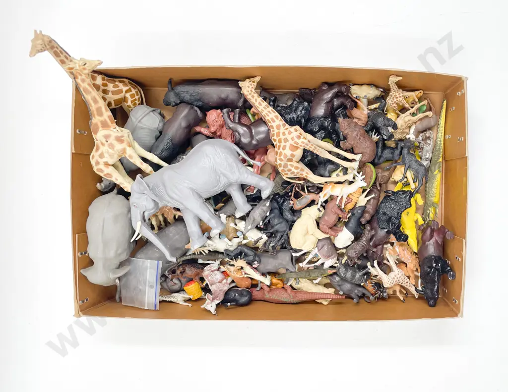 Britains and Other Manufacture Plastic Collection Zoo Animals Image 1++