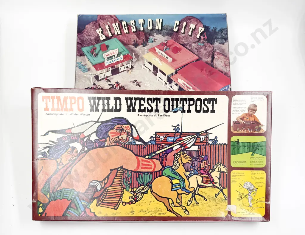 Collection Various Manufacture Plastic Cowboy and Indians Image 1++