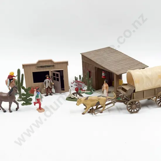 Collection Various Manufacture Plastic Cowboy and Indians