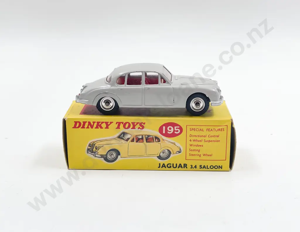 Boxed Dinky 195 Jaguar 3.4 Saloon Image 1++