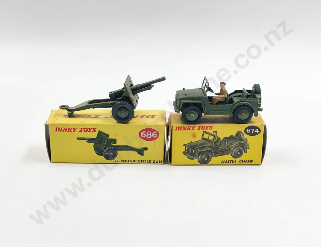 Boxed Dinky 674 Austin Camp and 686 25-Pounder Field Gun Image 1++