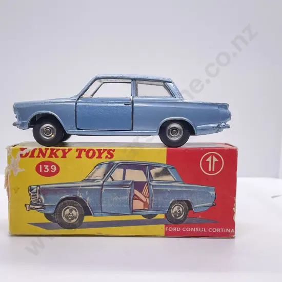 Dinky Boxed 139 Ford Consul Cortina