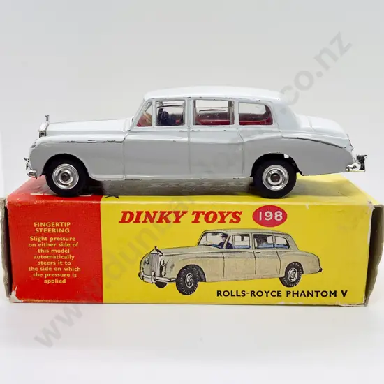 Dinky Boxed 198 Rolls-Royce Phantom V with opening windows