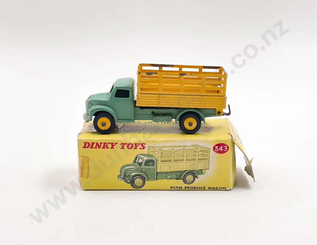 Dinky Boxed 343 Farm Produce Wagon Image 1++