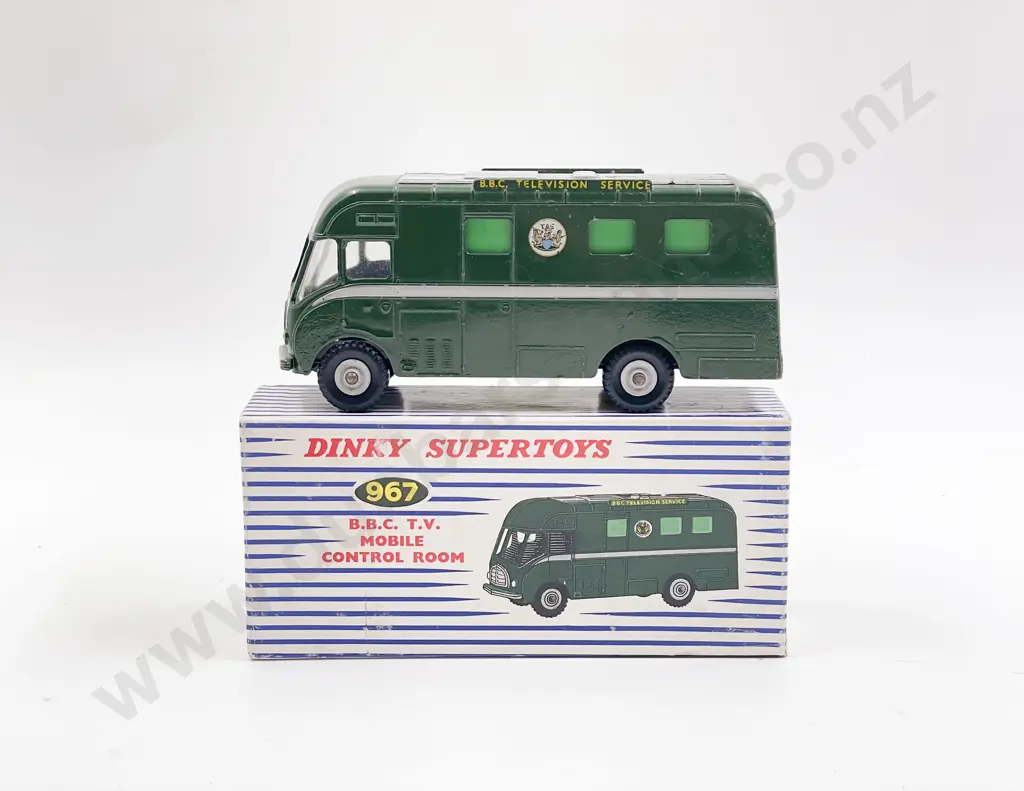 Dinky Boxed Super Toys 967 BBC TV Mobil Control Room Image 1++