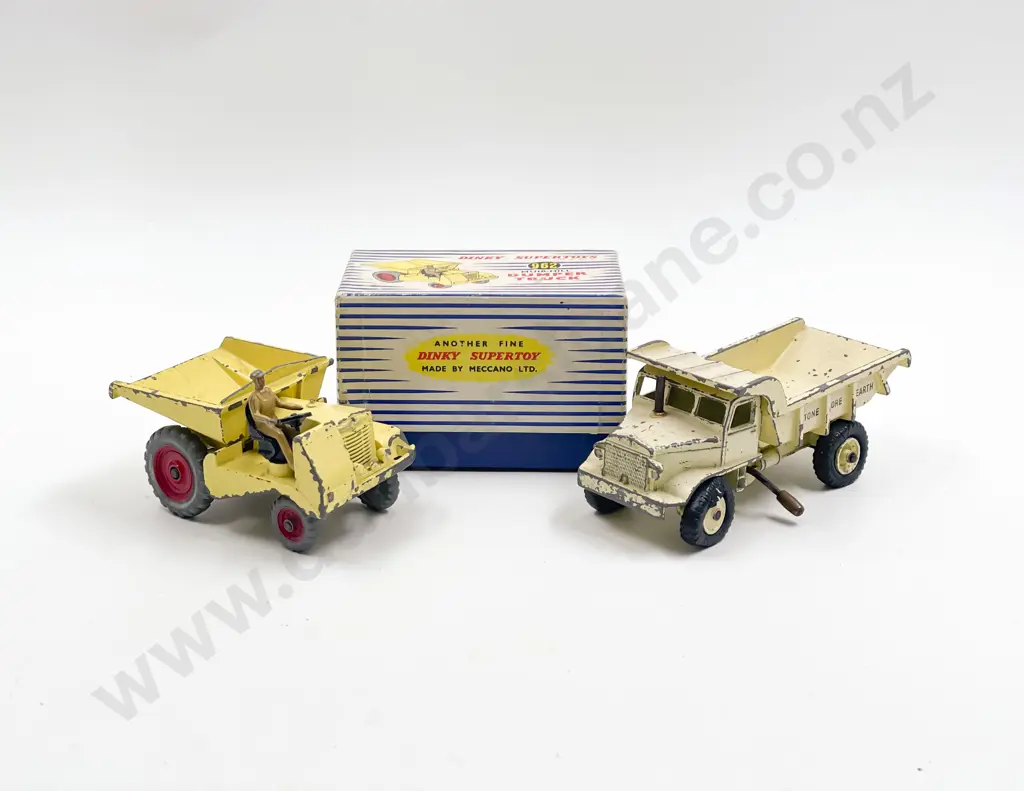 Dinky Boxed Super Toys 962 Muir-Hill Dumper Truck and Unboxed 965 Dump Truck playworn Image 1++