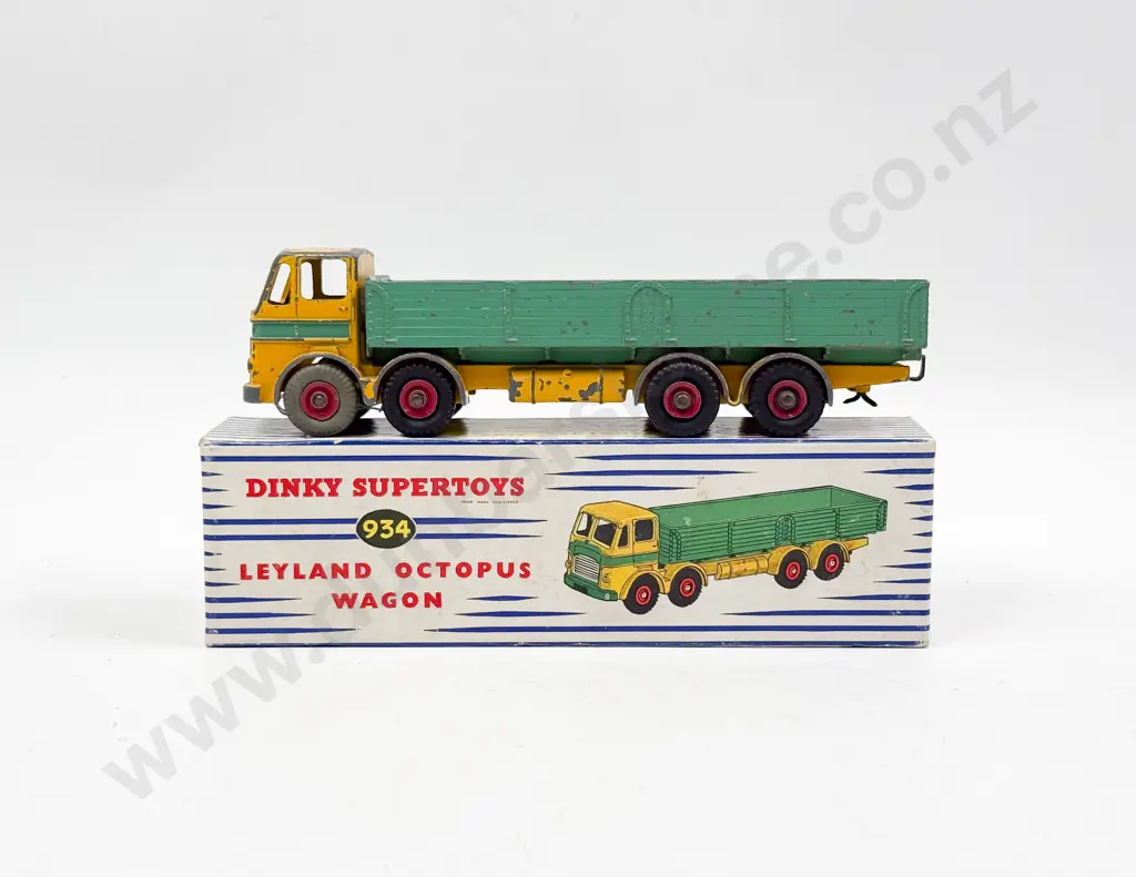 Dinky Boxed Super Toys 934 Leyland Octopus Wagon playworn Image 1++