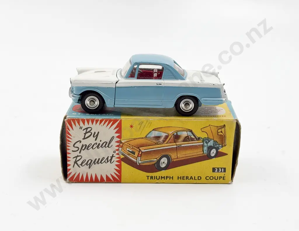 Corgi Boxed 231 Triumph Herald Coupe slight high point rubs Image 1++