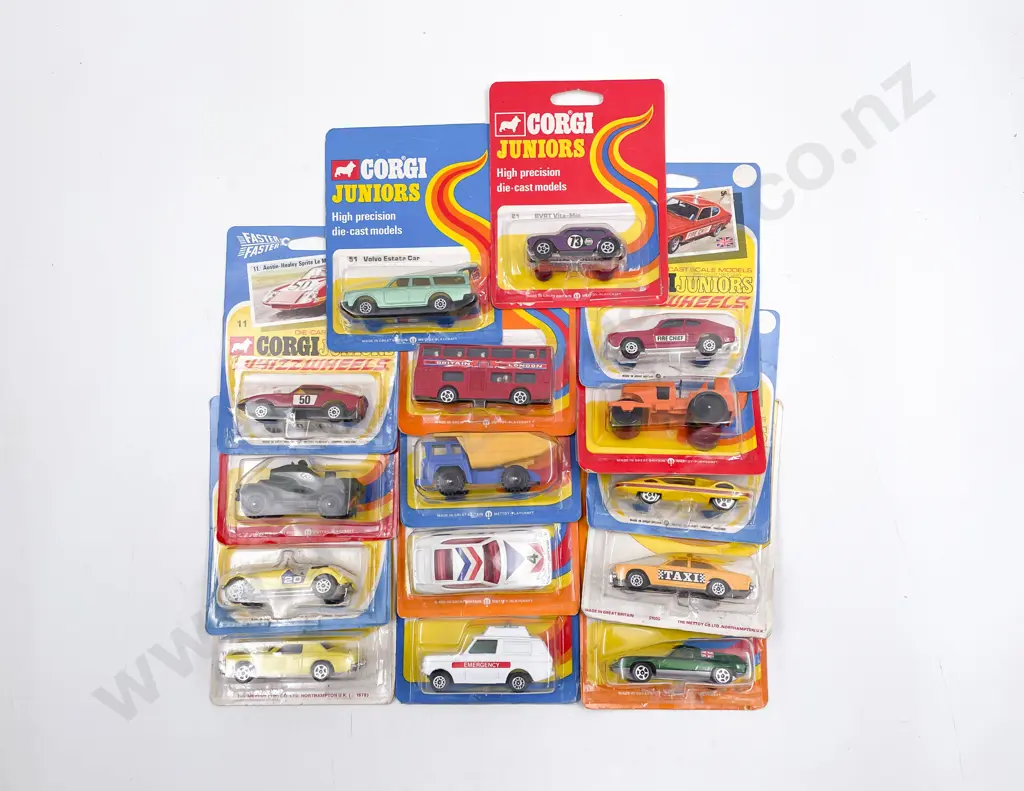 Corgi Juniors 15 Bubble Pack Models Image 1++