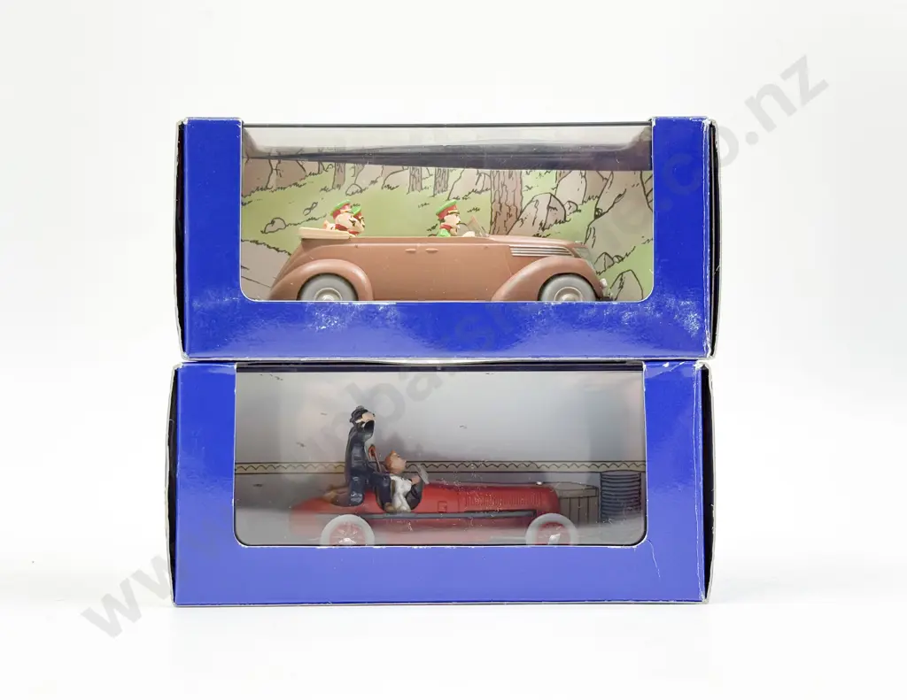 En Voiture TinTin Two Vehicle Models Le Bolide rouge and La Ford V8 decapotable Image 1++