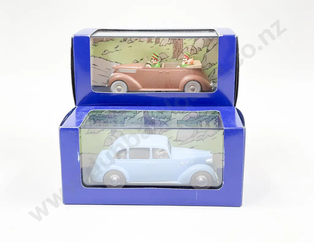 En Voiture TinTin Two Vehicle Models La voiture de Bianca Castafiore and  La Ford V8 decapotable Image 1++