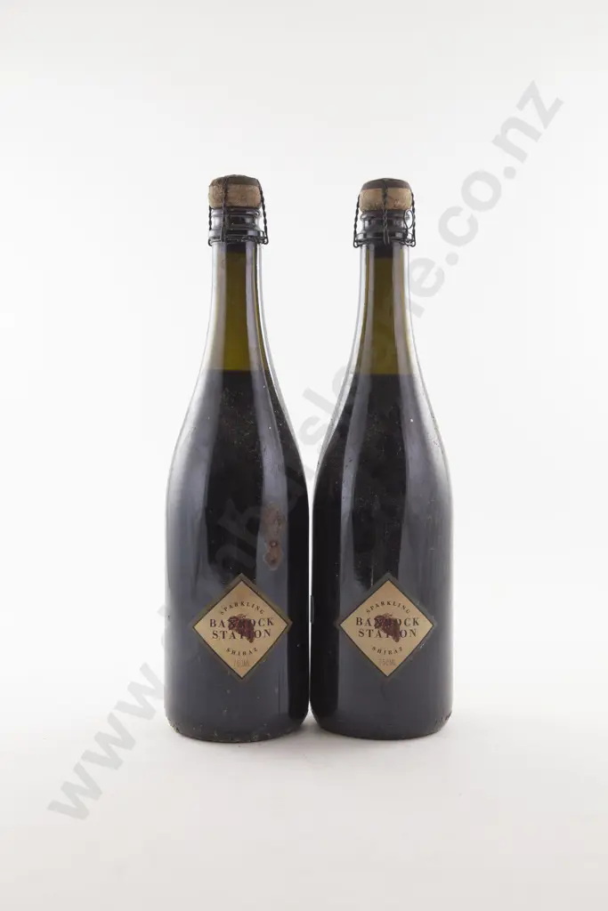 2 Bottles Australian Banrock Station Sparkling Shiraz Image 1++