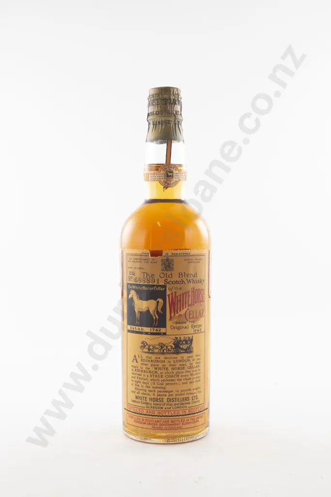 1 Bottle White Horse Cellar The Old Blend Scotch Whisky of the White Horse Cellar Image 1++