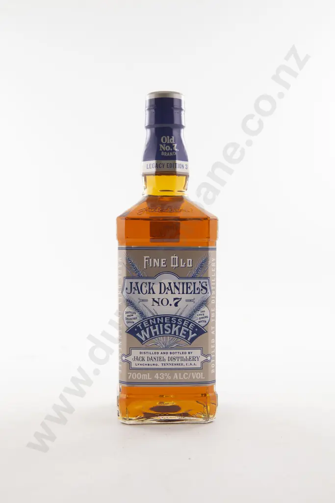 1 Bottle Jack Daniels Fine Old No 7 Tennessee Whiskey RARE LEGACY No 3 EDITION Image 1++