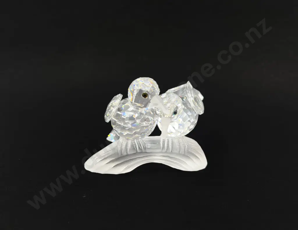 C1989 Boxed Swarovski Crystal "Amour" Turtledoves Image 1++