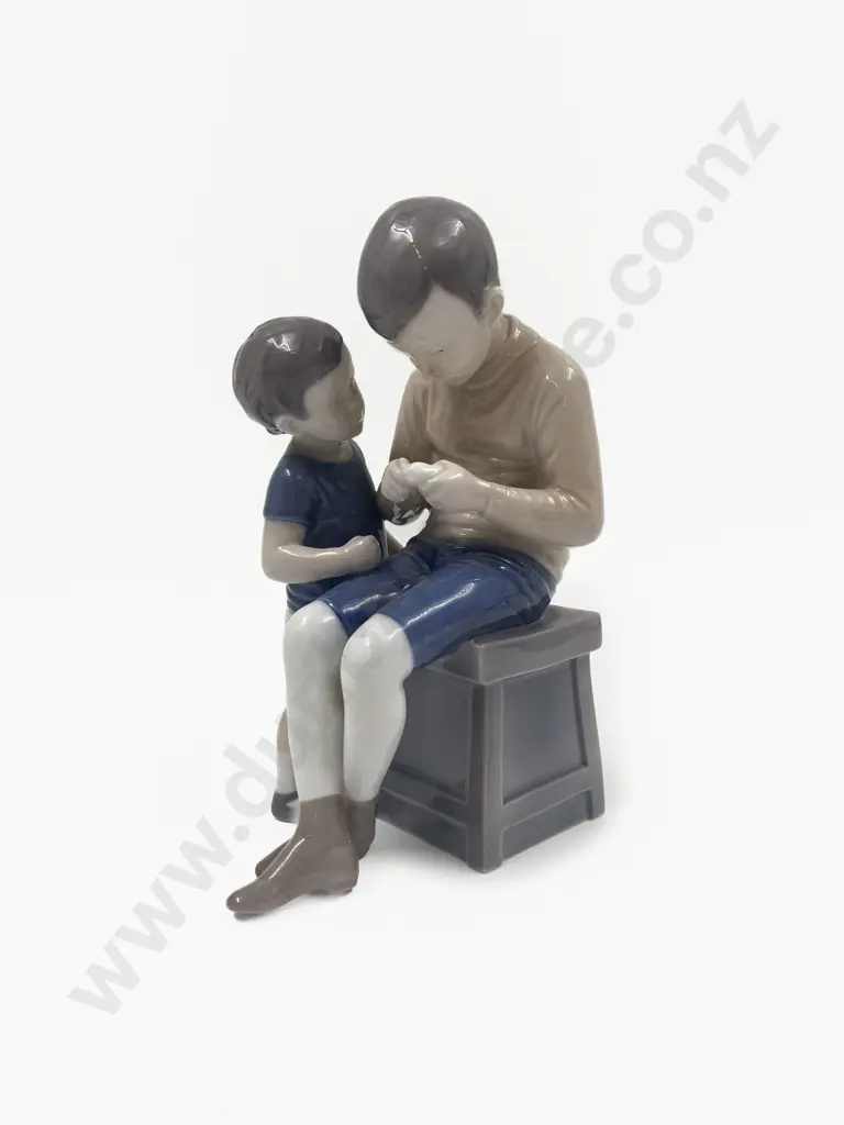 B&G Made in Denmark Group Figure of Two Boys Image 1++