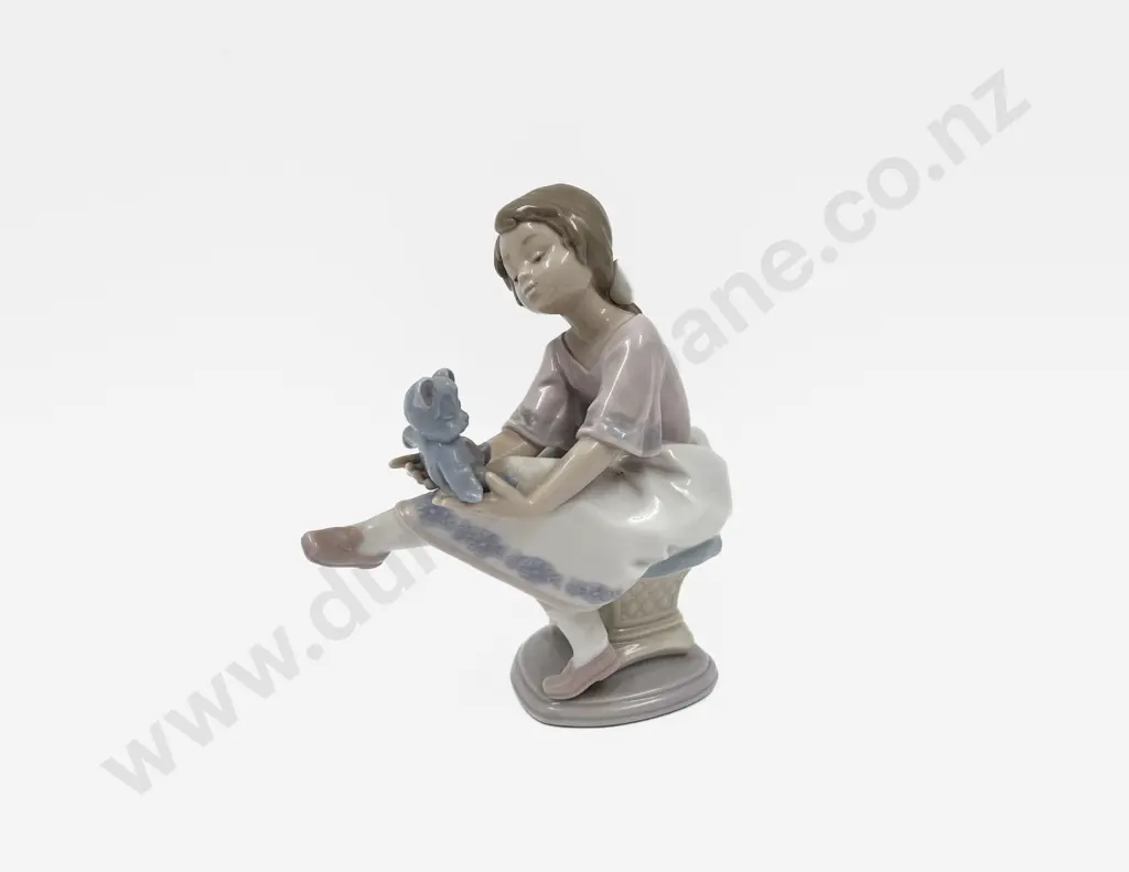 Lladro Figure of Young Girl with Teddy Bear Image 1++