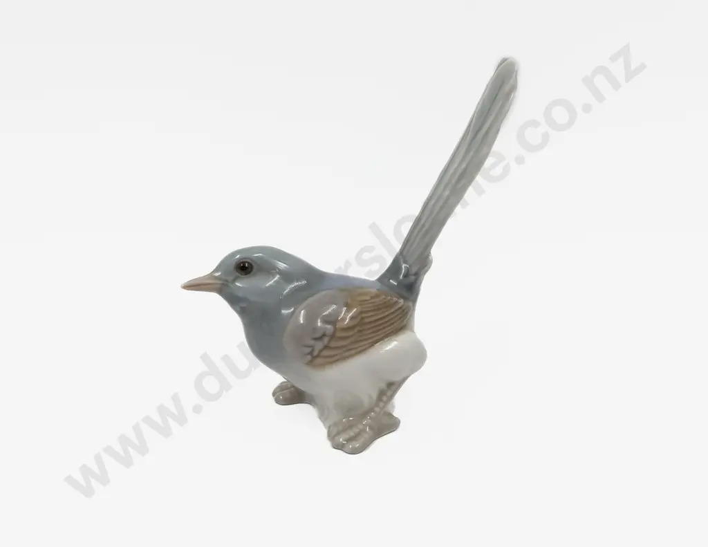 Lladro Figure of a Bird Image 1++