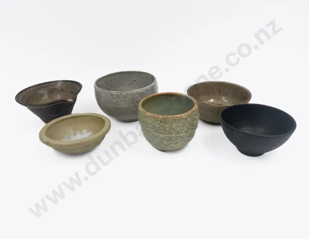 Small Qty of Pottery Image 1++