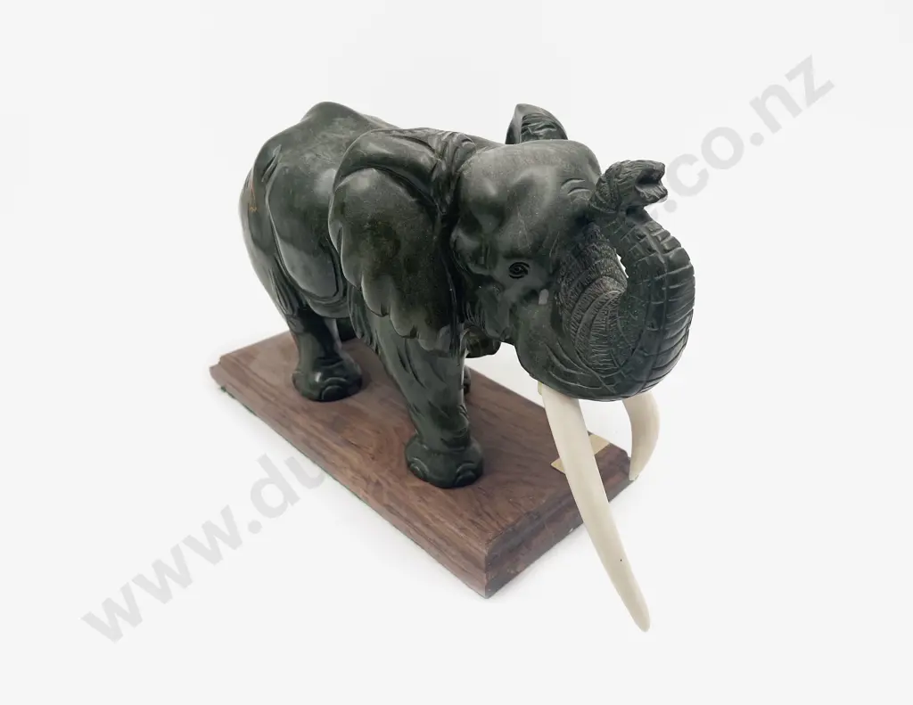 Verdite Elephant Figure by David Ngoasheng Image 1++