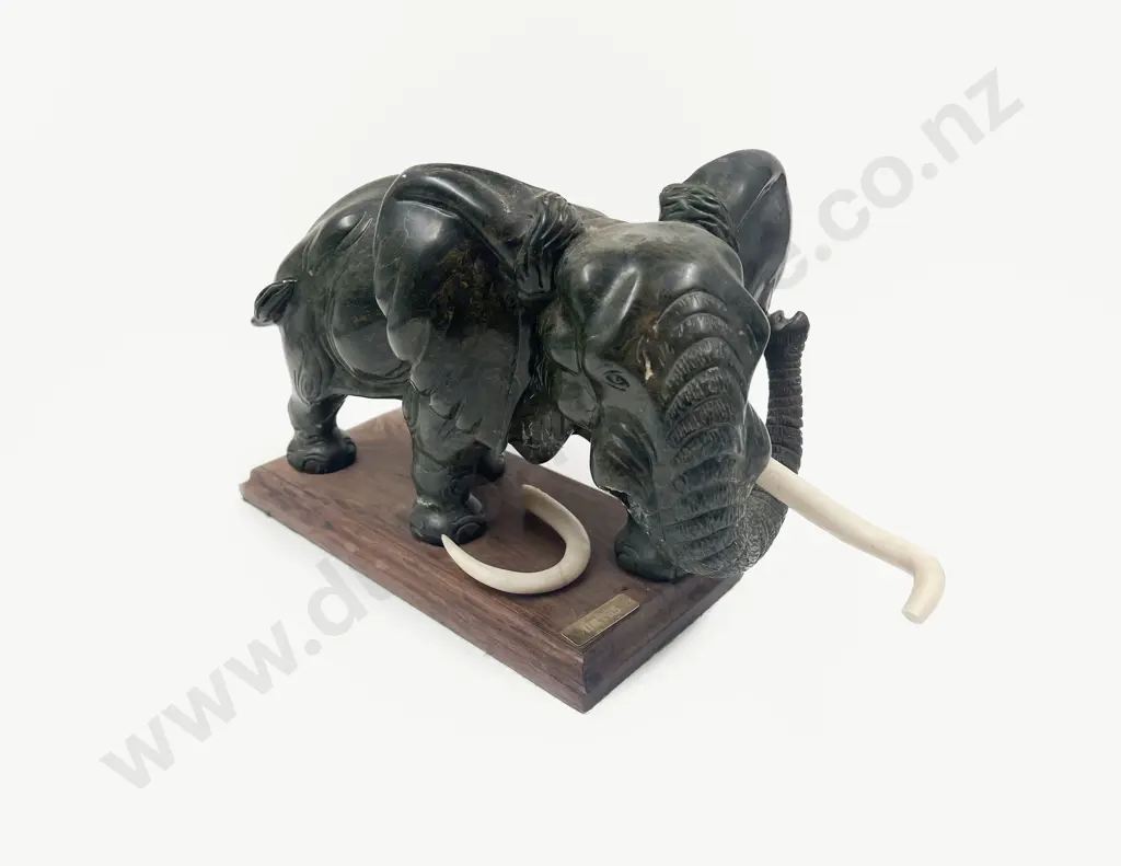 Verdite Elephant by David Ngoasheng (a/f) Image 1++